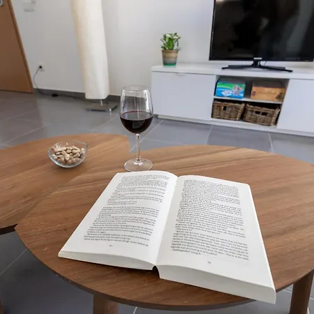 Apartment Carmona A T2 - By Smarthomes Sao Martinho do Porto