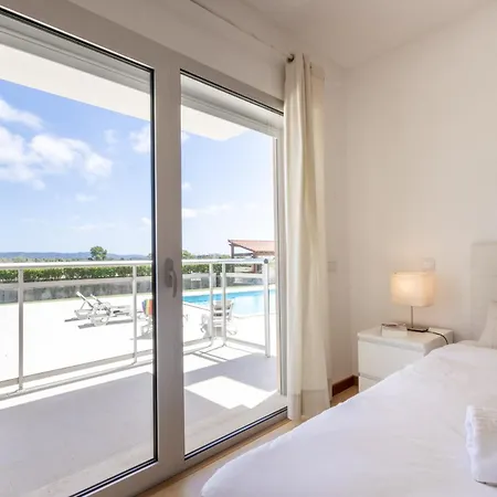 Apartment Carmona A T2 - By Smarthomes São Martinho do Porto