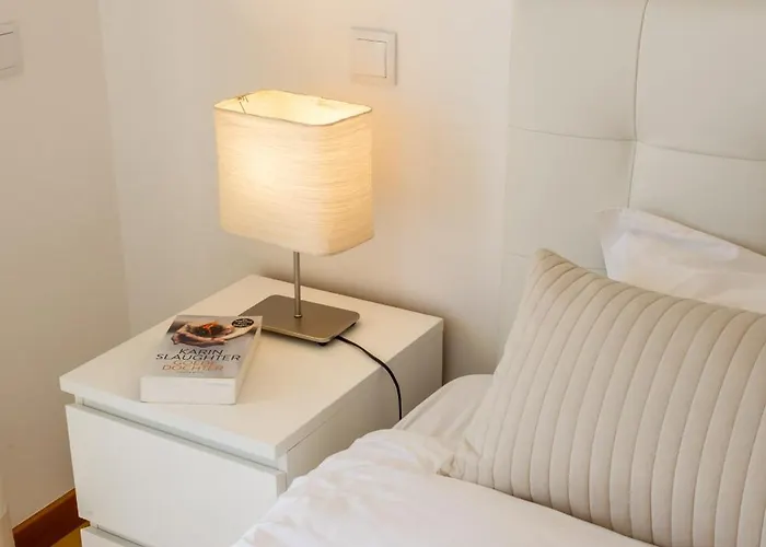 Apartman Carmona A T2 - By Smarthomes *