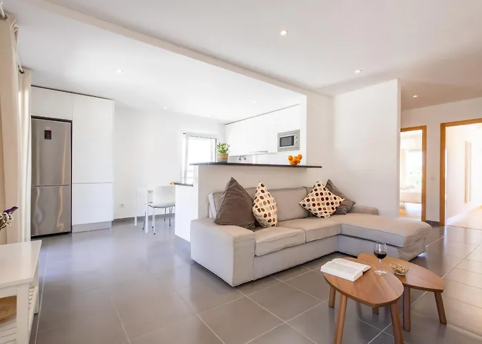 Apartman Carmona A T2 - By Smarthomes *